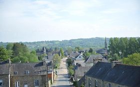 Demeure De Kergoguen
